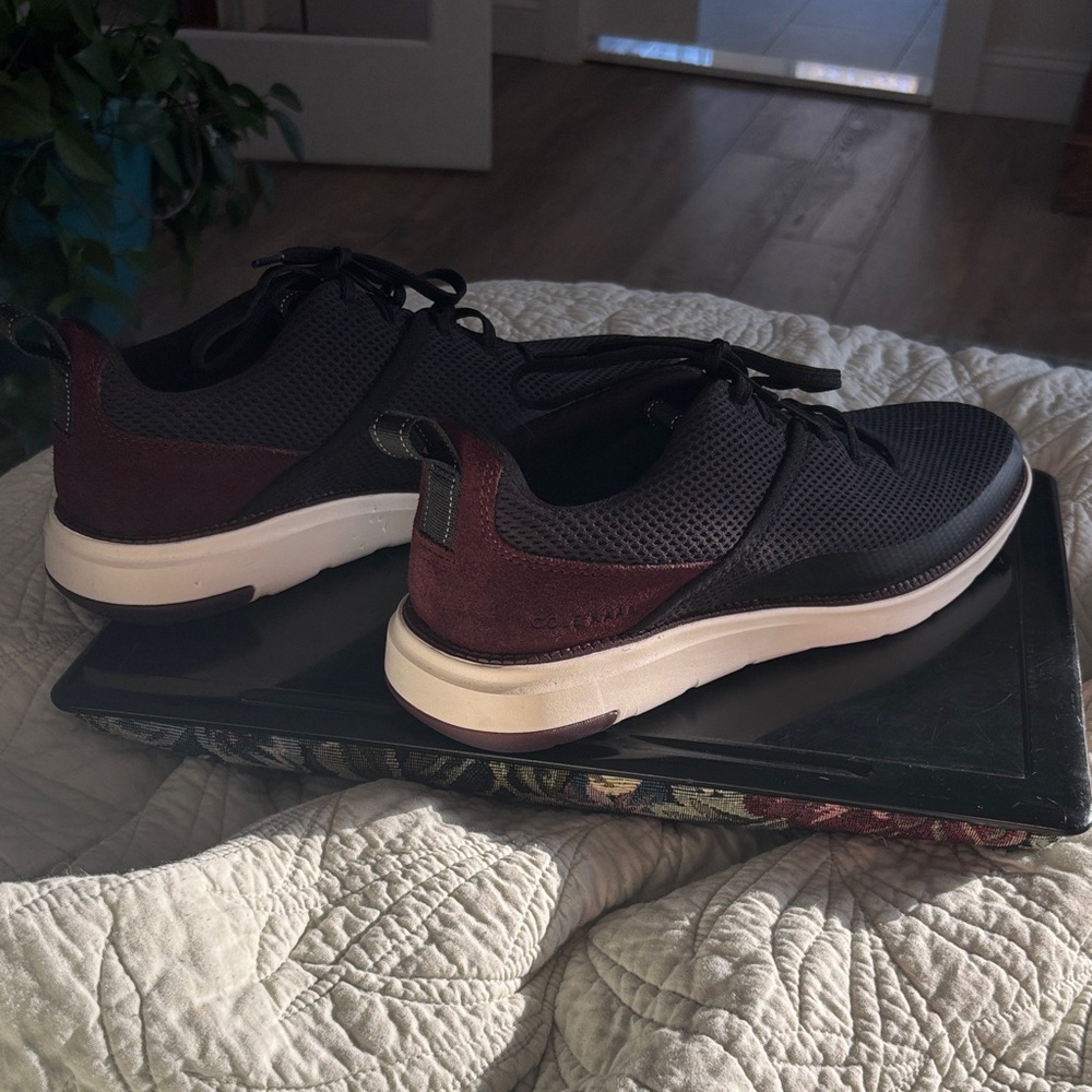 Men’s Cole Haan ZERO GRAND Black and Dark Red/Maroon sneakers 12 M